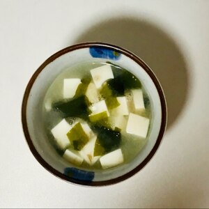 野菜＆豆腐＆ワカメのお味噌汁